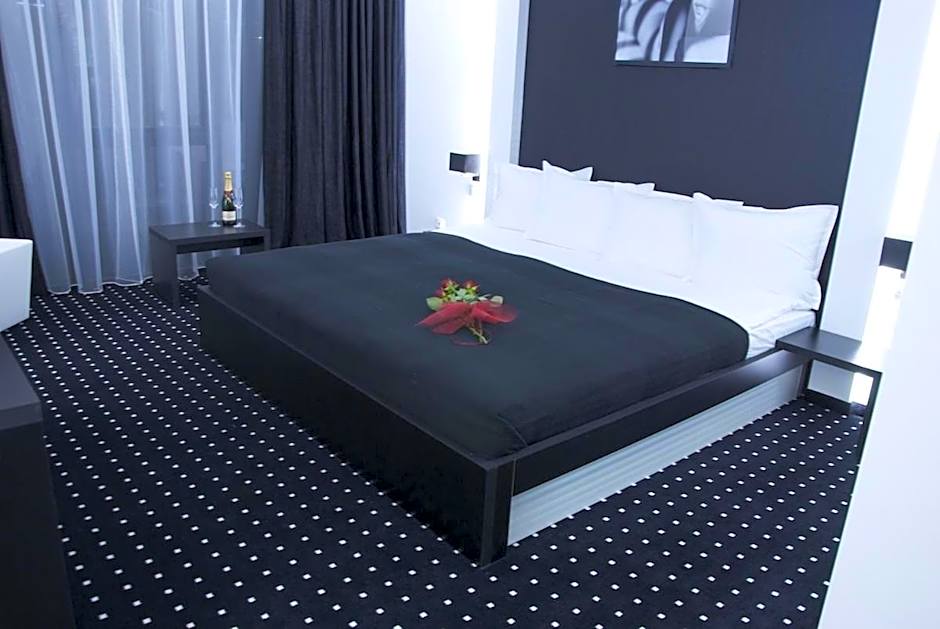 Hotel Fashion - Free Parking