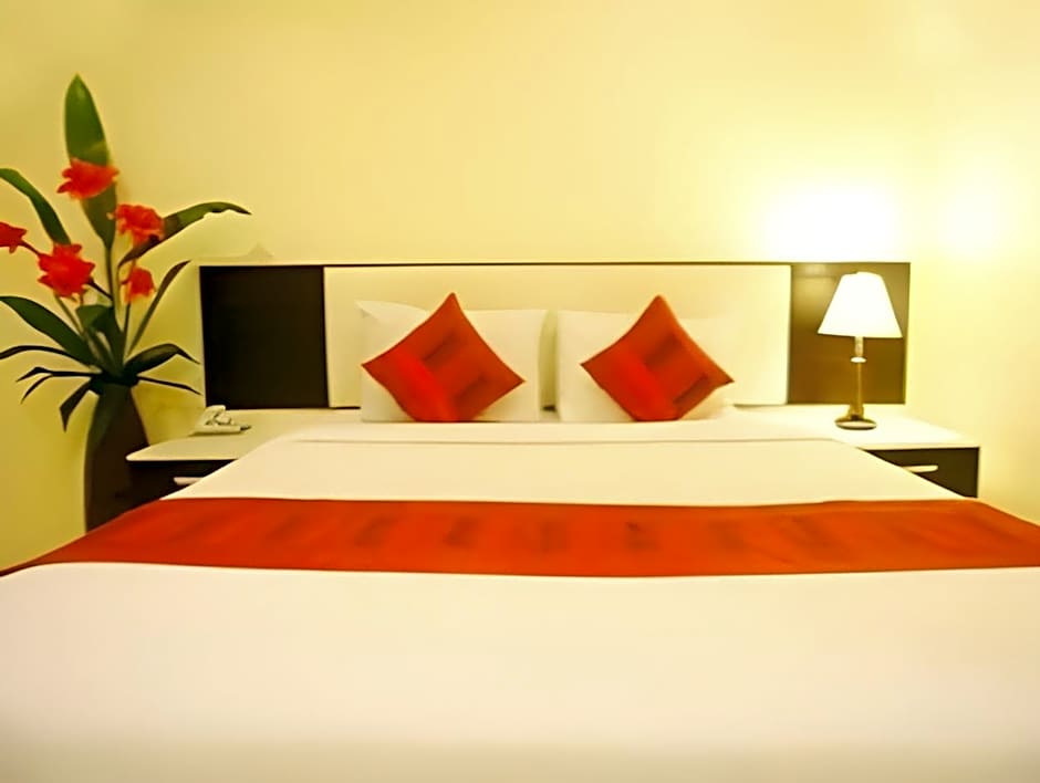 Laem Din Hotel
