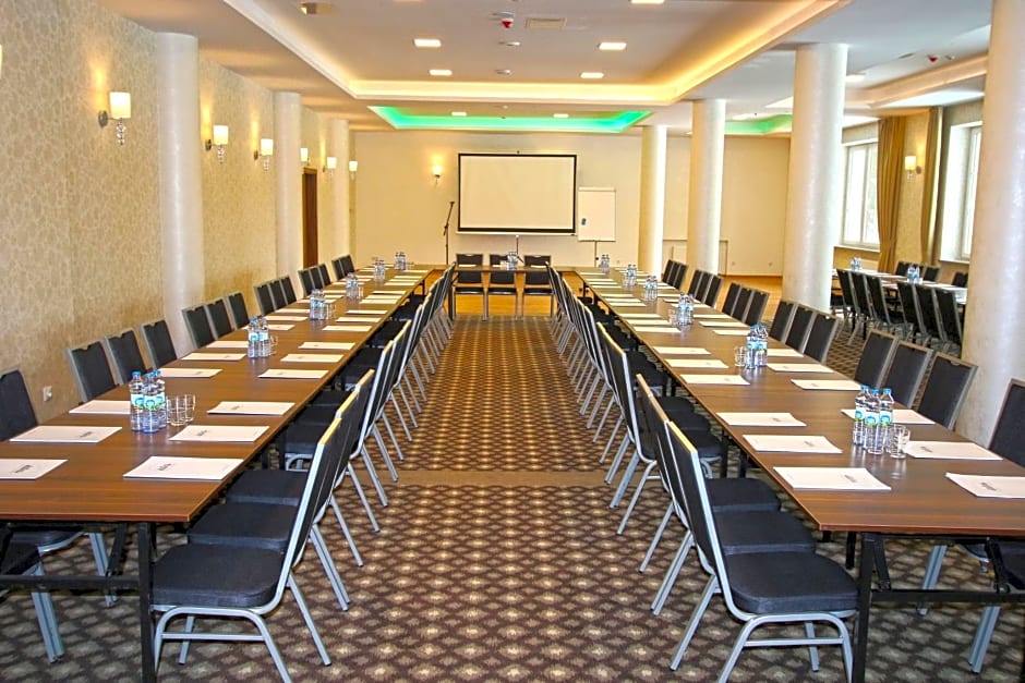 Hotel Nowy Zdrój - Centrum Zdrowia i Wypoczynku