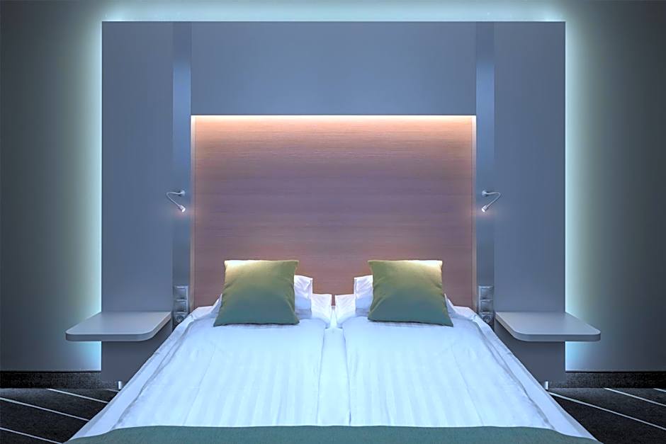 Best Western Plus Lakeside Hotel