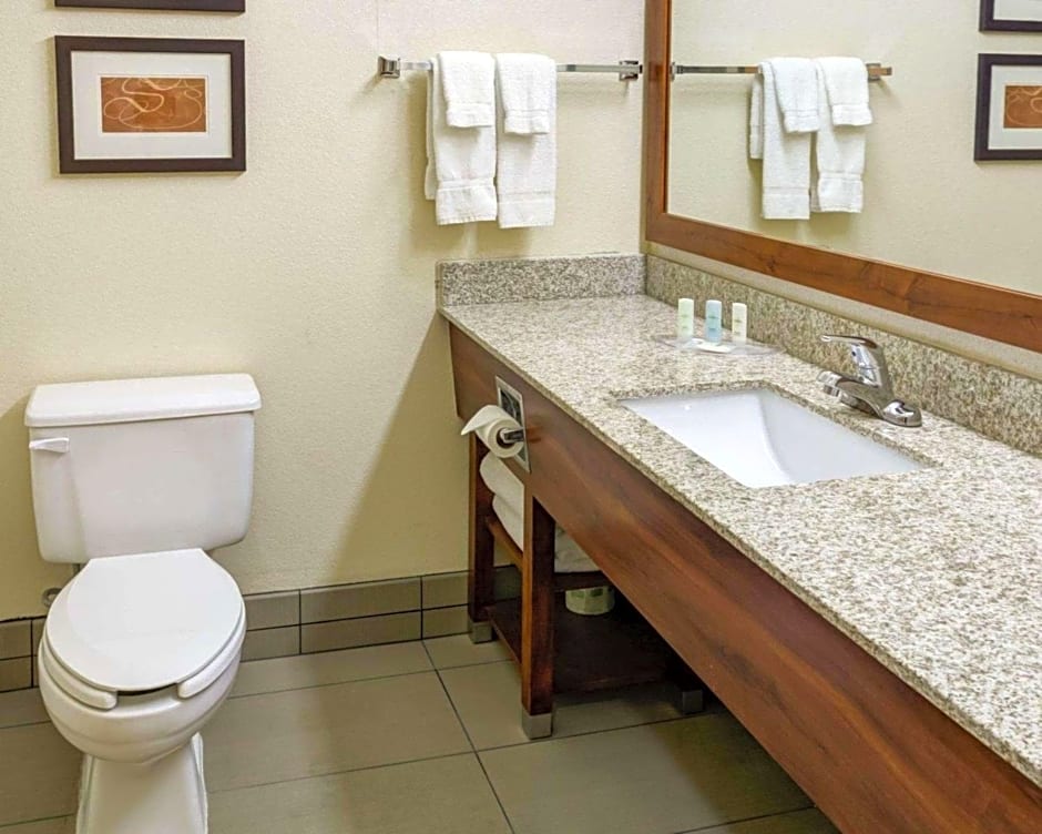 Comfort Suites Kansas City