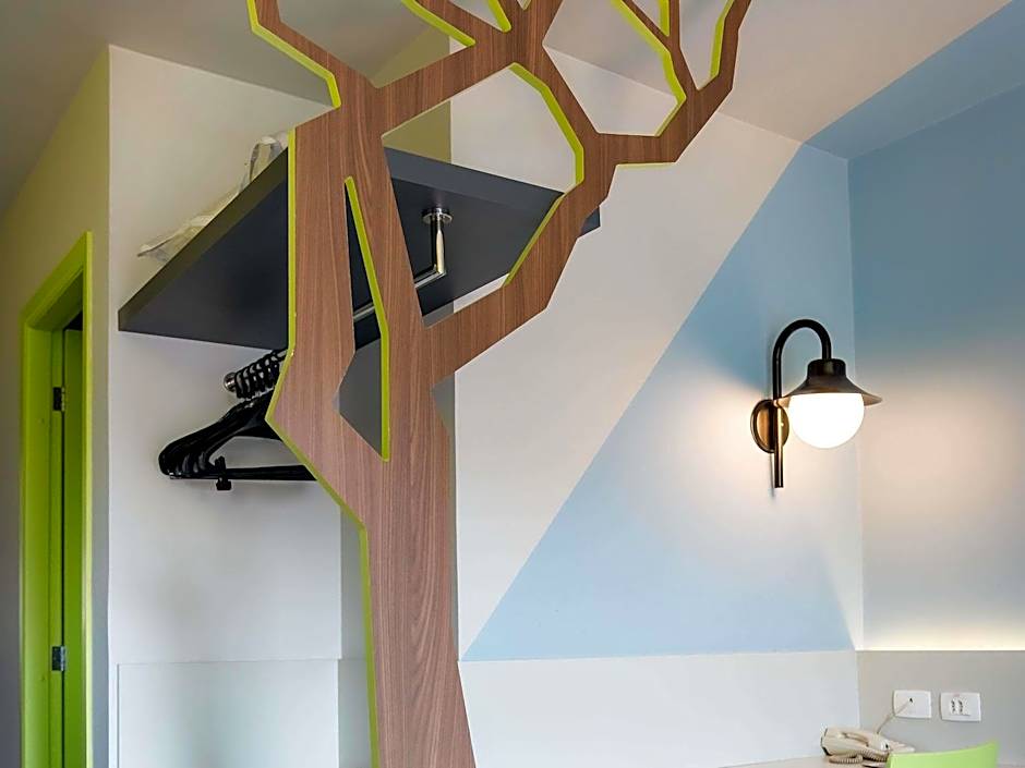 ibis Styles Curitiba Centro Civico