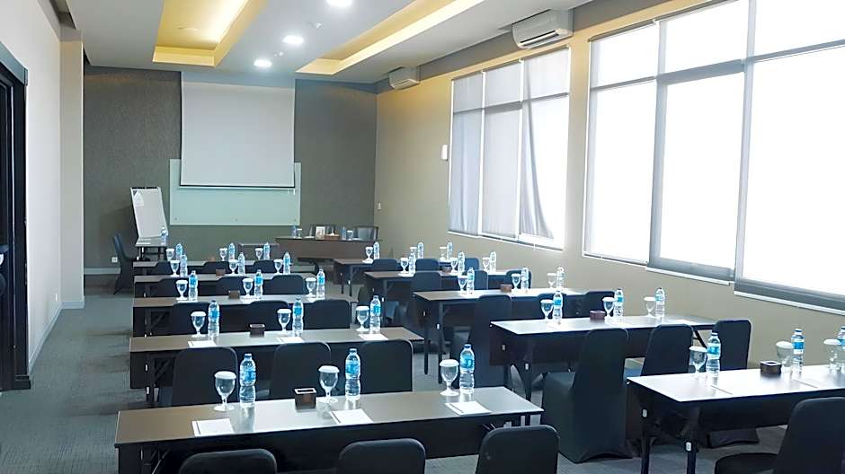 Grage Hotel Cirebon