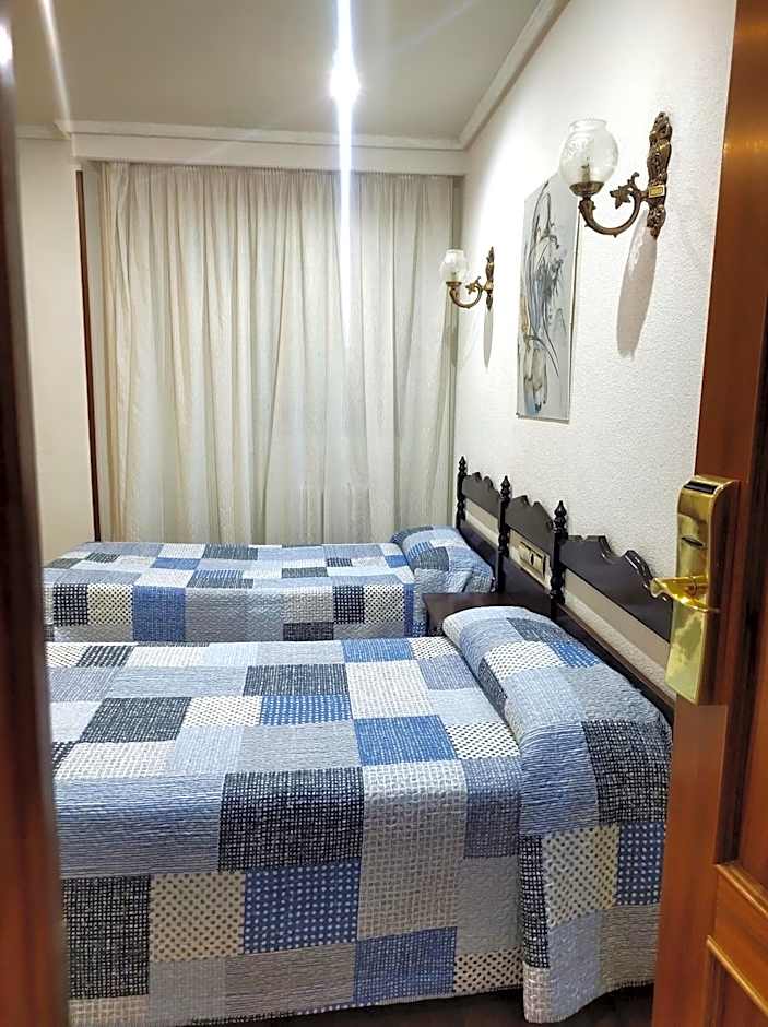 Hotel Residencia Castellano I