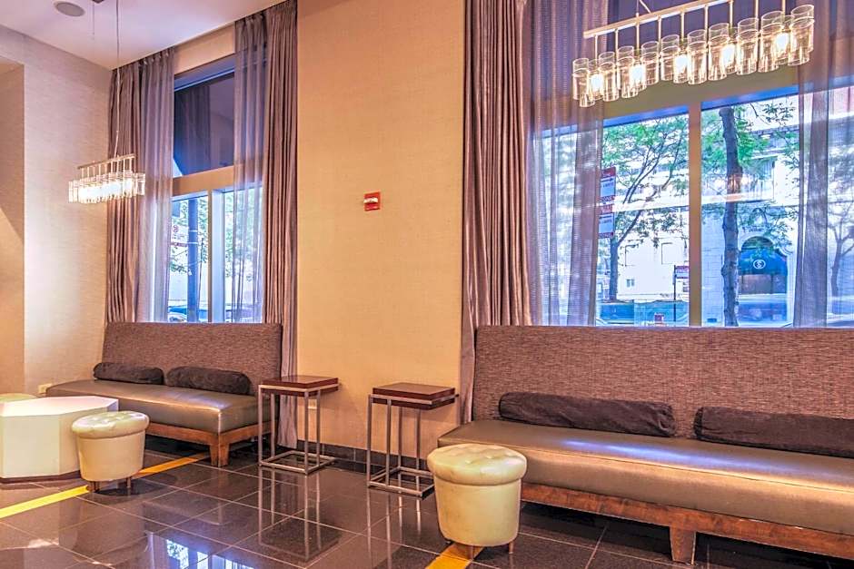 Courtyard by Marriott Chicago Downtown/Magnificent Mile