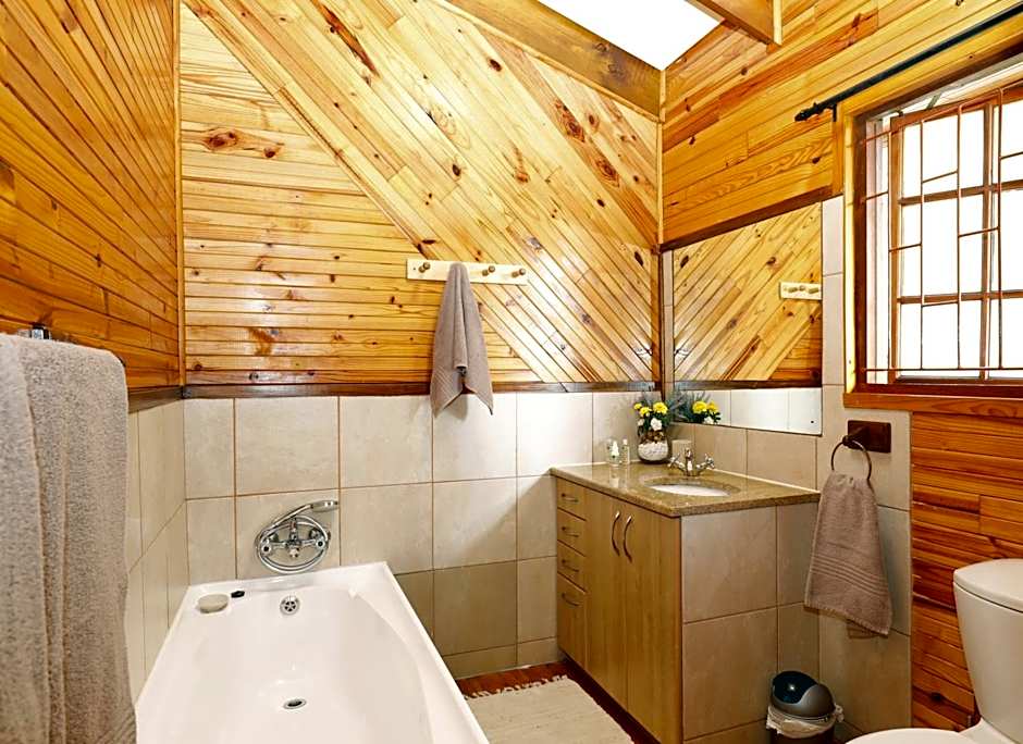 Big Tree House Lodge