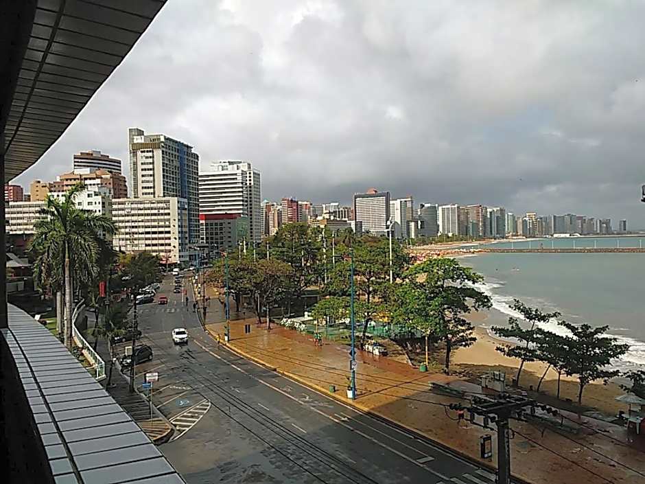 Apt. Em hotel na Av. Beira Mar em Fortaleza