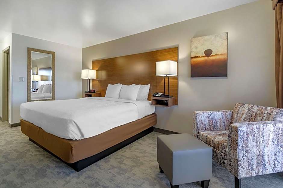 Best Western Plus Lake Front Hotel