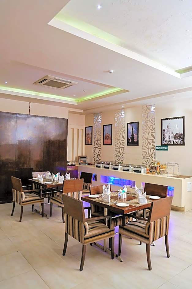 Le Roi Udaipur Hotel