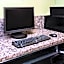 Days Inn & Suites by Wyndham Madison Heights MI