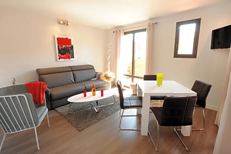 One-Bedroom Apartment 2 persons - without Hotel Services