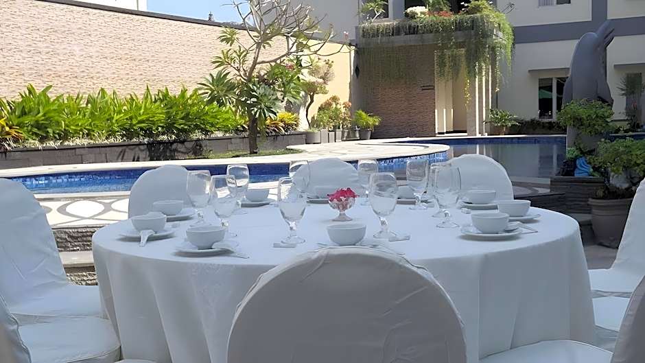 Puri Indah Hotel