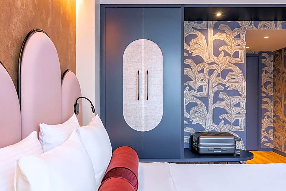 Hotel des Colonies Brussels by Mercure