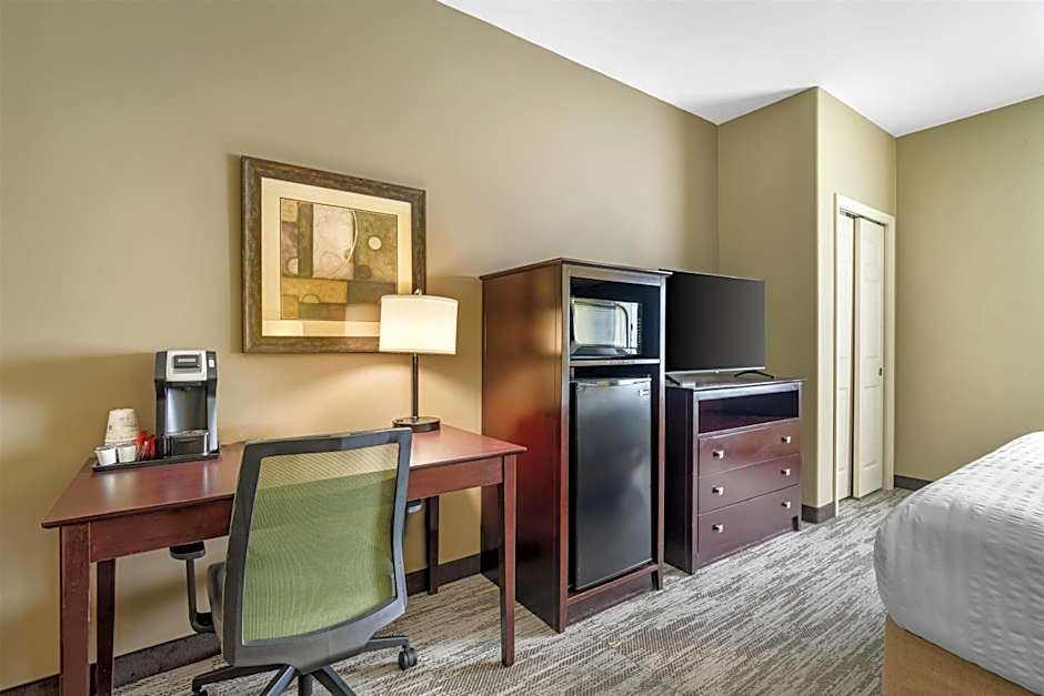 Best Western Plus Chalmette Hotel