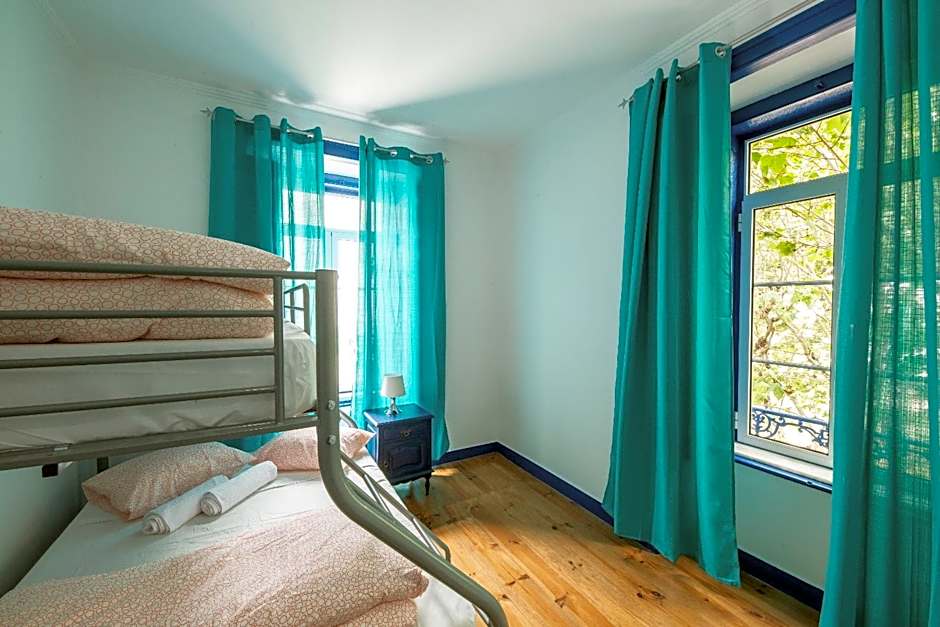 Help Yourself Hostels - Parede