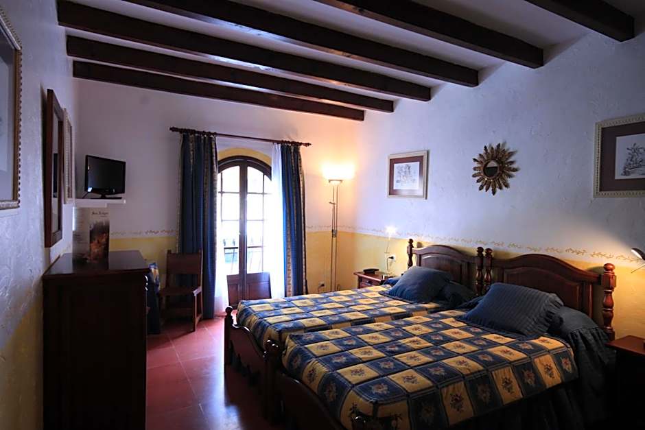 Petit Hotel Ses Rotges