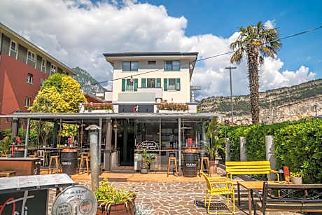 Hotel Aurora & Appartamenti