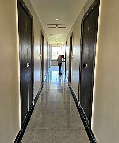 Hotel The Vijay Paradise