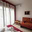PalerMonAmour Art Gallery Suite