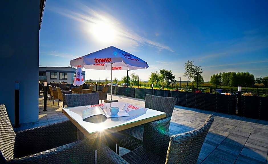 Hotel i Apartamenty Gorzelanny Dźwirzyno