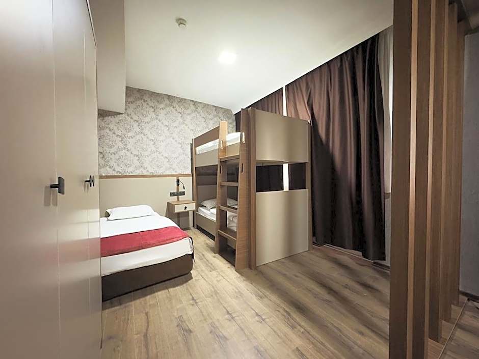 Selcuk Hotel Sems-i Tebrizi