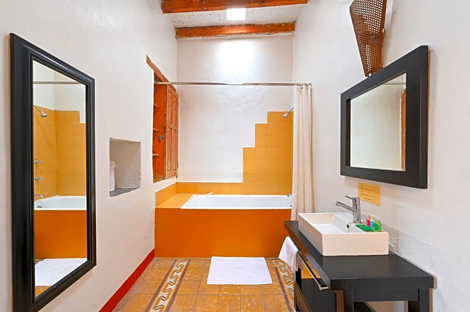 Hotel Meson Cuevano