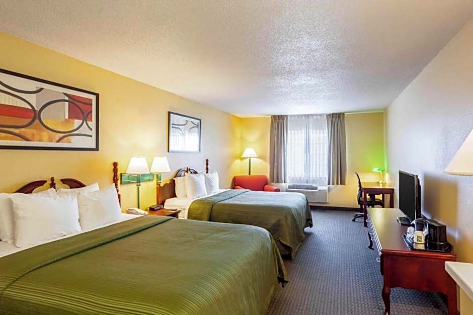 Quality Inn & Suites Lincoln North