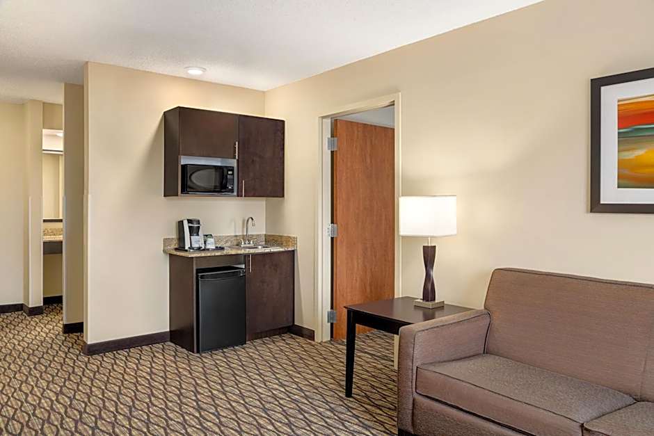 Holiday Inn Express Hotel & Suites Edmond By IHG