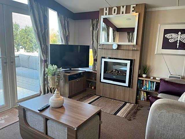 Miss Pollys Hideaway