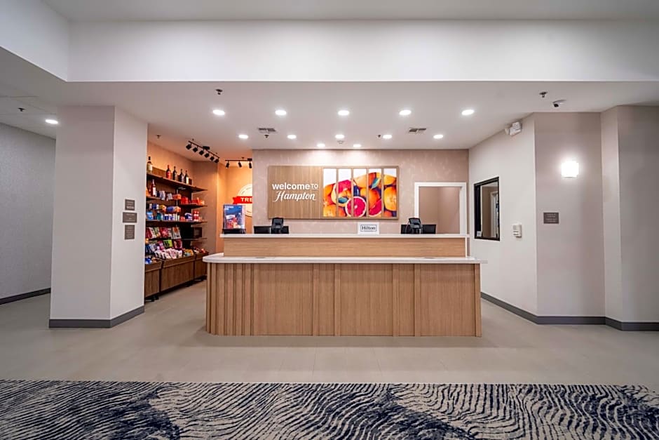 Hampton Inn & Suites Mission