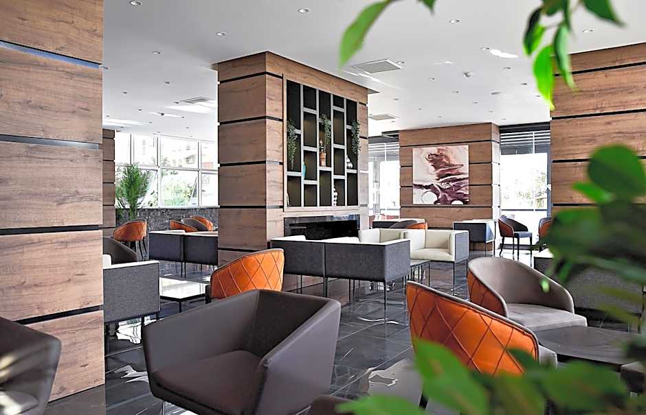 Grand Sapphire City Hotel