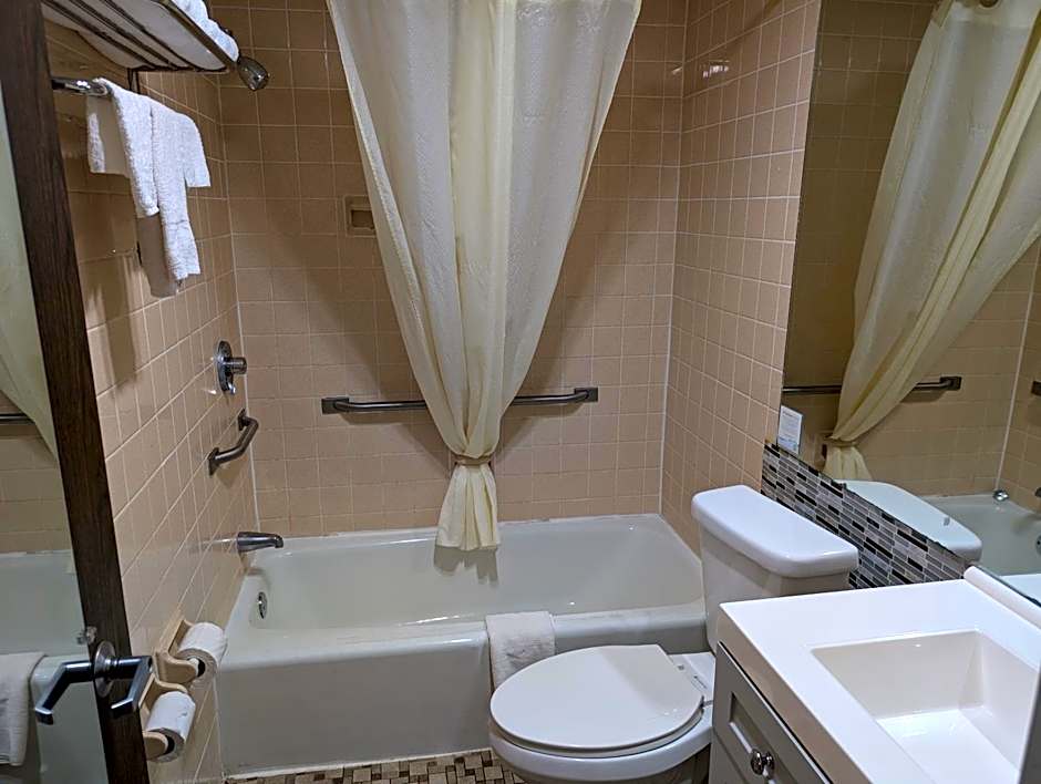 Travelodge by Wyndham Forsyth