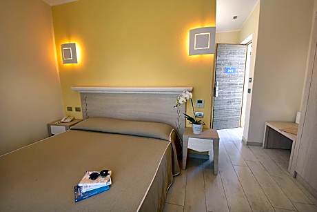 Superior Panoramic Double Room with Terrace - Top Floor