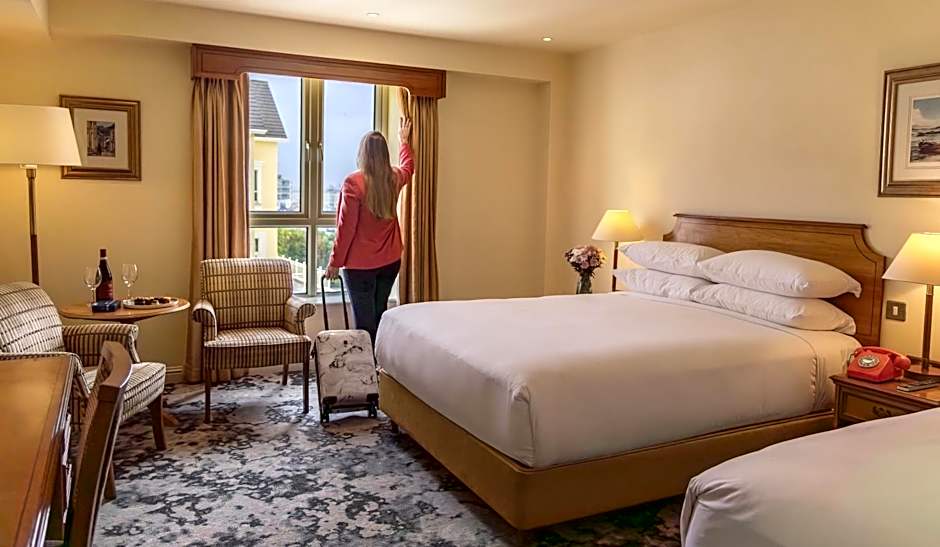 Galway Bay Hotel Conference & Leisure Centre