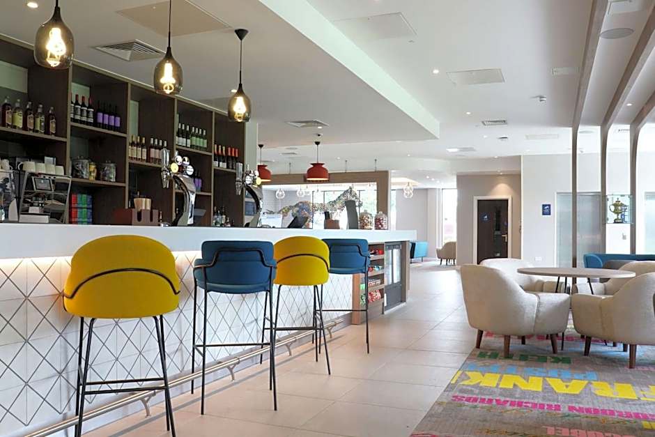 Hampton By Hilton Hamilton Park