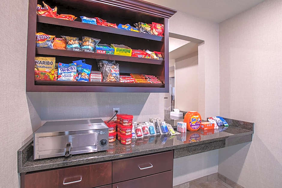 Cobblestone Inn & Suites - Pine Bluffs