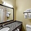 Quality Inn & Suites Des Moines Airport