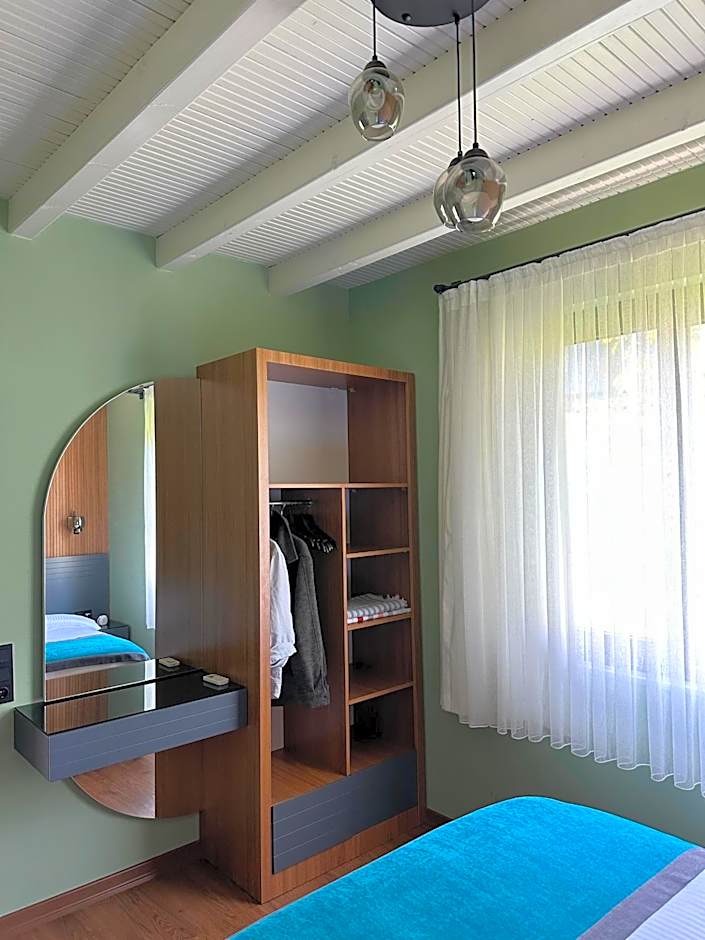 Azur Hotel