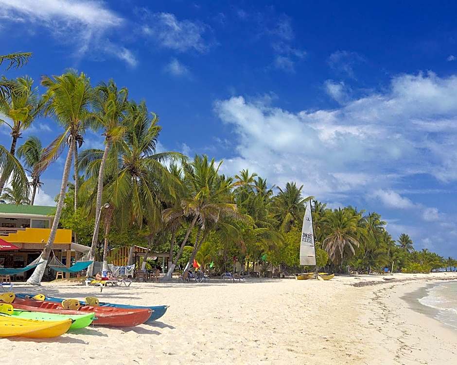 Hotel Cocoplum Beach