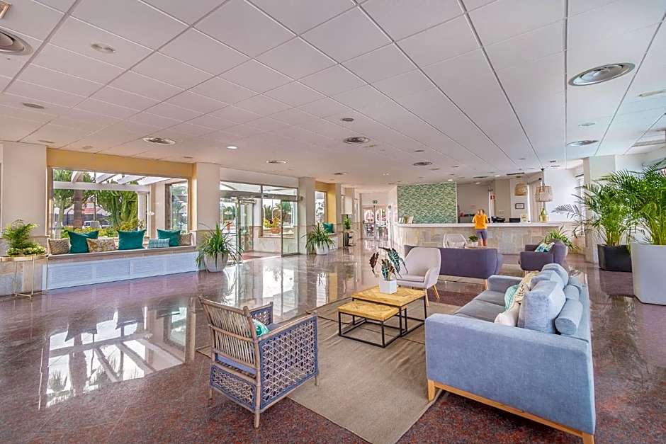 Hotel LIVVO Koala Garden