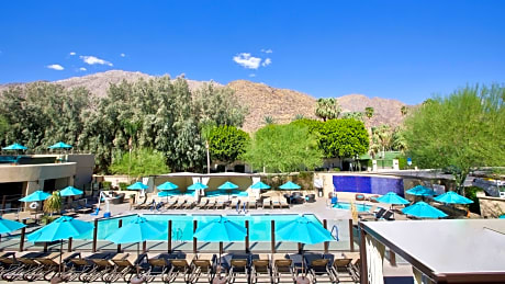 King Suite with Pool View