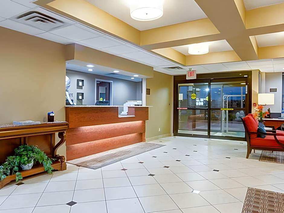 Quality Inn Ada near University