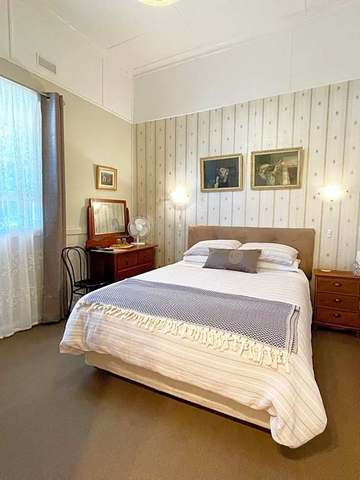 Strahan Wilderness Lodge