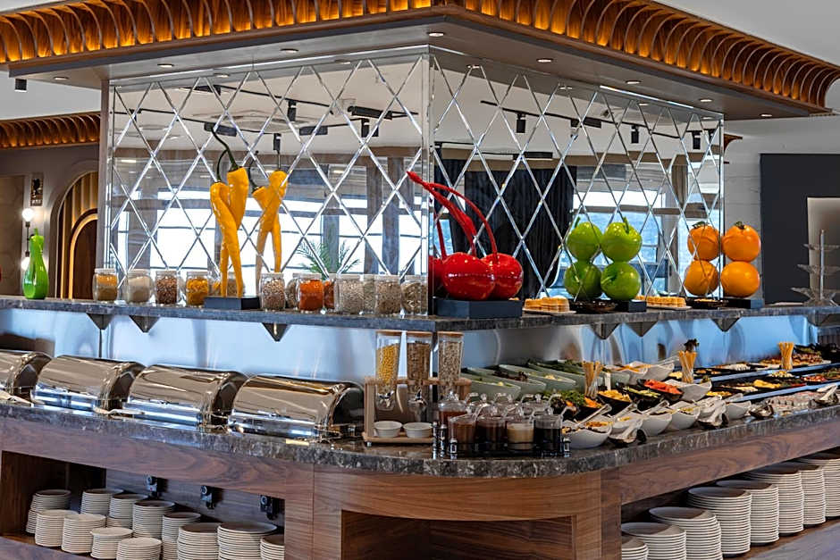 Lilium Hotel & Suites