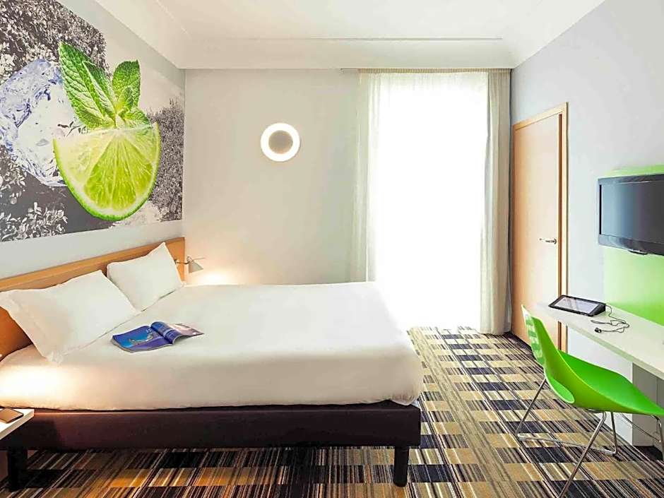 Ibis Styles Napoli Garibaldi