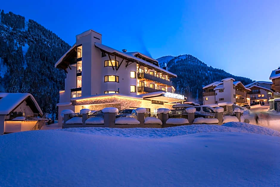 Heart Hotel Grischuna