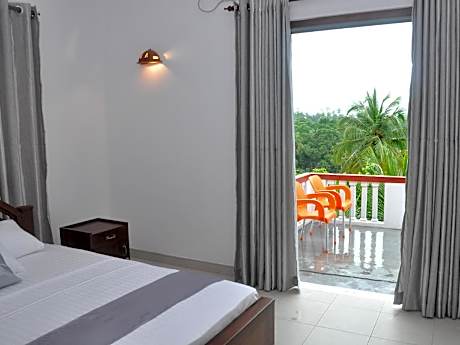 Deluxe Room - Upstairs