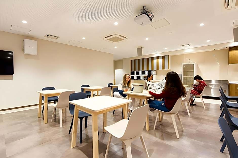 Wild Cherry Blossom HOSTEL,TOKYO KOGANEI
