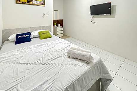 Urbanview Grey CSB Mall Cirebon