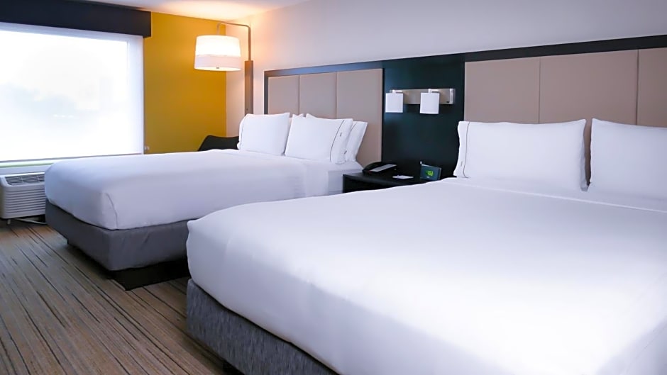 Holiday Inn Express St. Petersburg North / I-275 By IHG